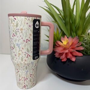 HydroJug Wildflower 40 oz traveler